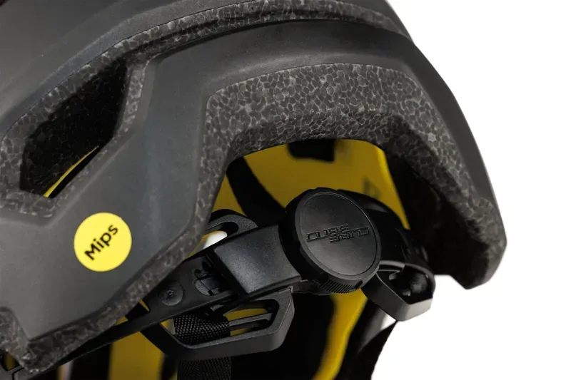 Cube Helmet Stray-2