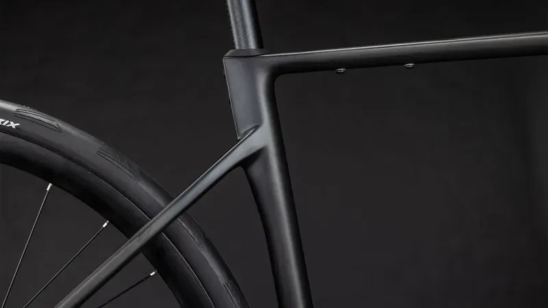 Cube Attain C:62 Race Road Bike In Blackline-4