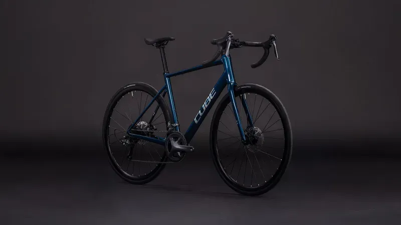 Cube Attain Pro Road Bike in Nautica/Prism-1