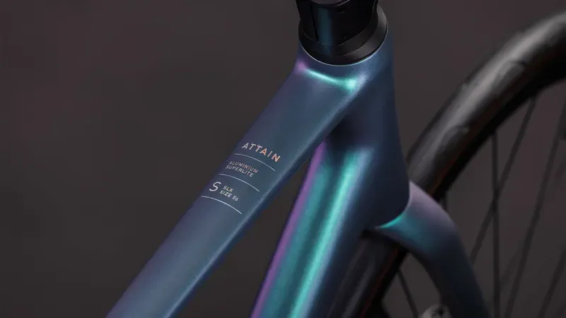 Cube Attain SLX Road Bike in Smaragd Grey/Prism-2