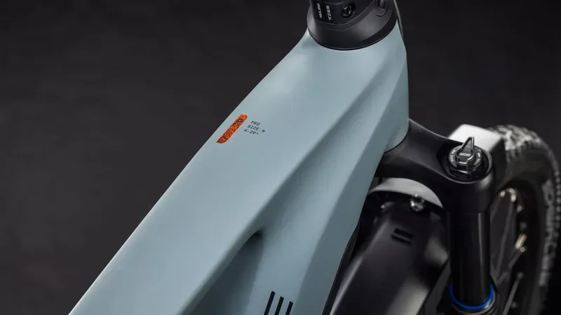 Cube Stereo Hybrid One44 Pro 800 FE E-MTB in Vulcan/Orange-3