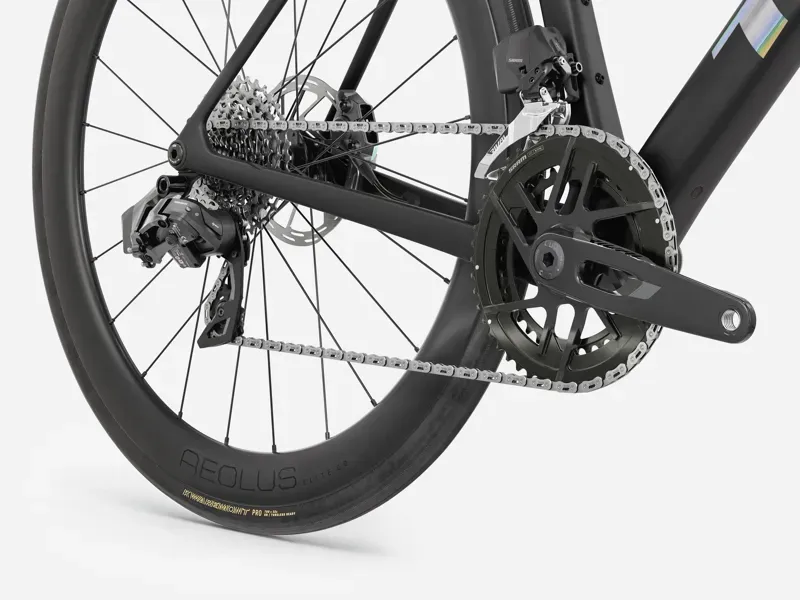 Trek Domane SL 6 AXS Gen. 4 Carbon Endurance Bike in Matte Deep Smoke-4