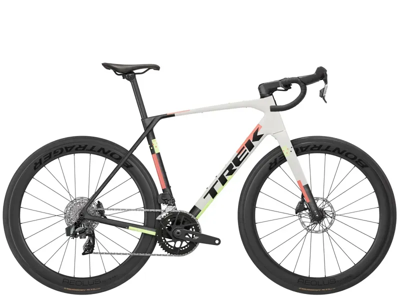Trek Domane SL 6 AXS Gen. 4 Carbon Endurance Bike in Buff Beige-5