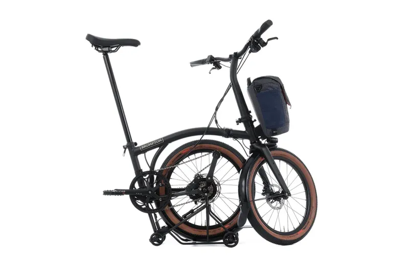 Brompton Electric G-Line 4spd Med Space Black - with rack-2