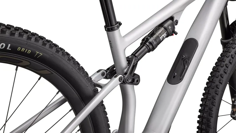 Specialized Epic 8 EVO Expert Downcountry Bike in Silver/Gunmetal-4