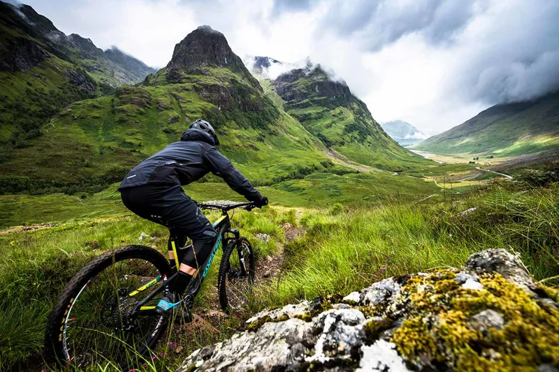 Endura MT500 Burner Shorts in Black-2