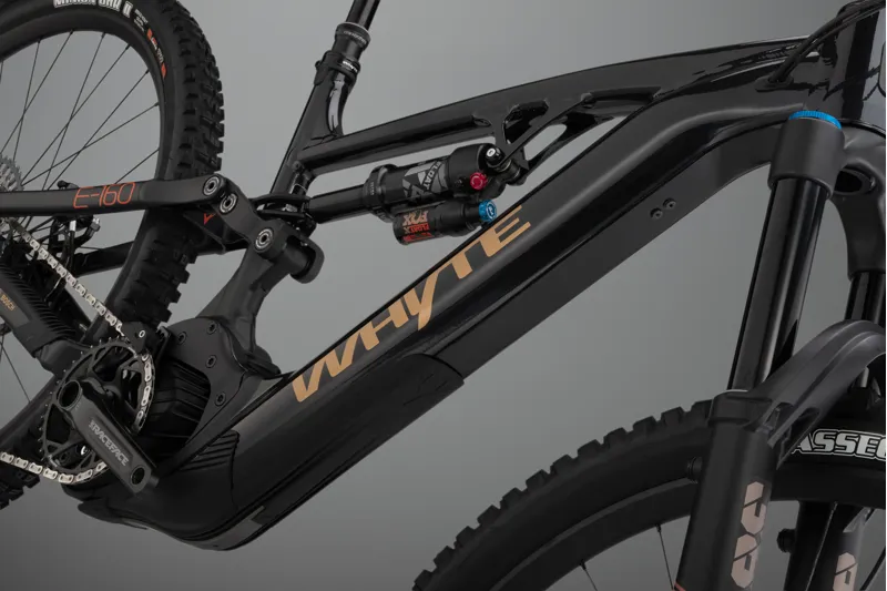 Whyte Bikes E-160 RSX Trail/Enduro E-mountain Bike in Black/Matt Black