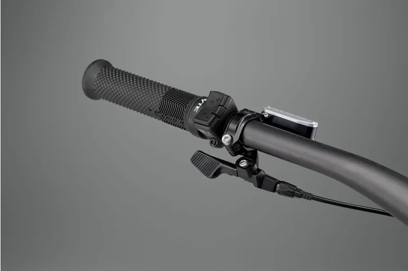 ELyte Evo Stag Works Steah black and silver-1