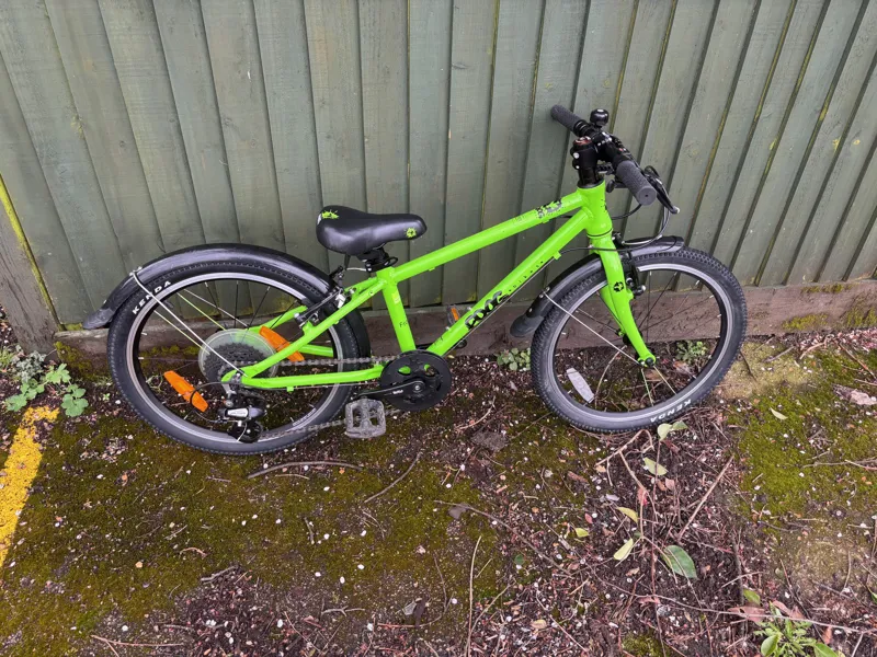 Pre Loved Frog 53 Green - Like New!-1