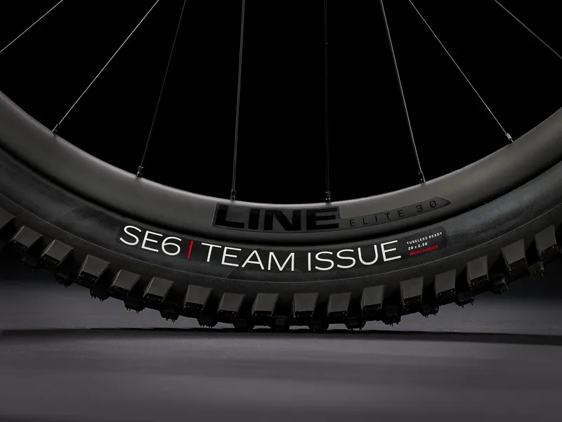 Trek Slash 9.8 XT Carbon Mountain Bike -7