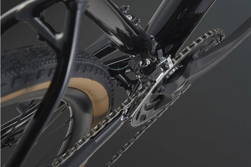 Whyte Bikes Tourus Gravel Bike in Black and Silver-7