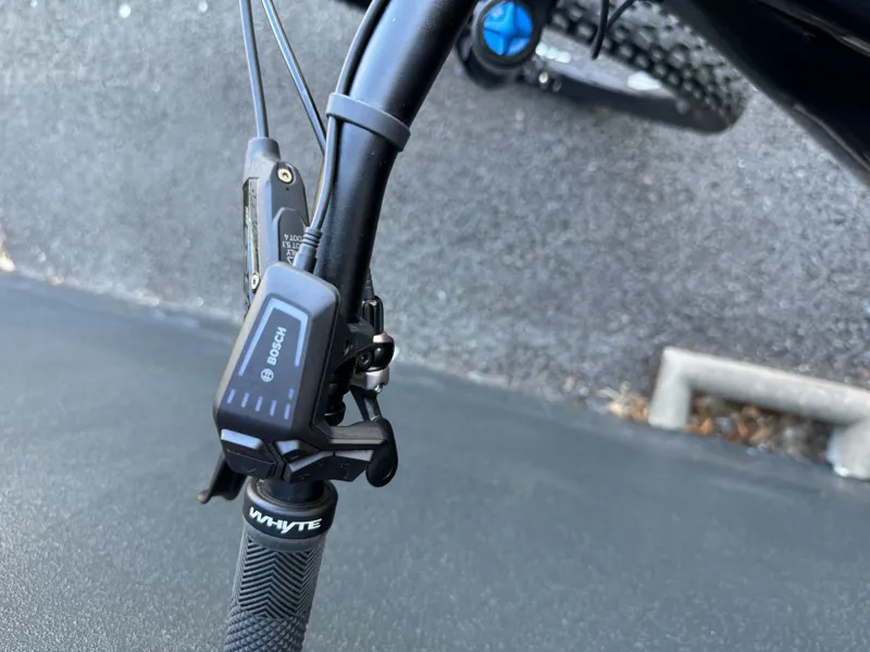 Whyte Bikes E-160 RSX Trail/Enduro E-mountain Bike in Black/Matt Black-6