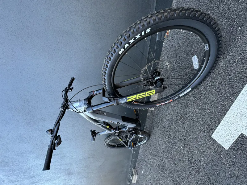 E-160 S Grey with Matt Black-8