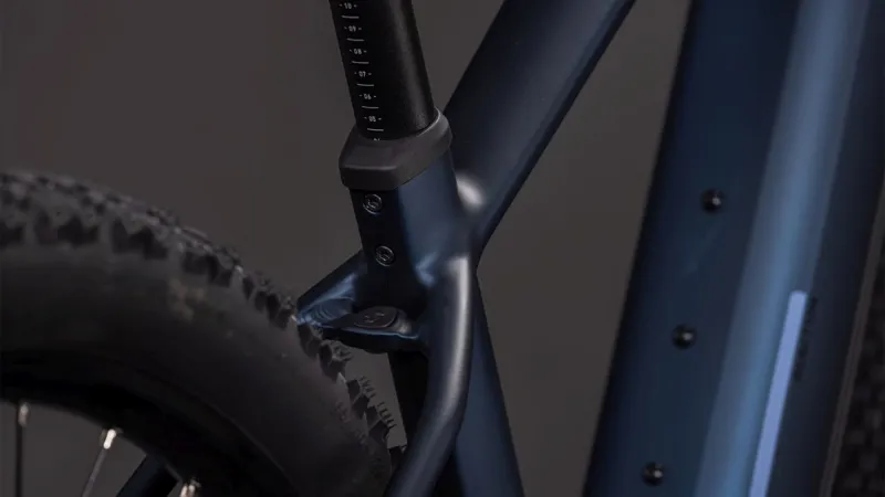 Cube Reaction Hybrid Performance 600 E-MTB in Indigo Blue/Reflex-5