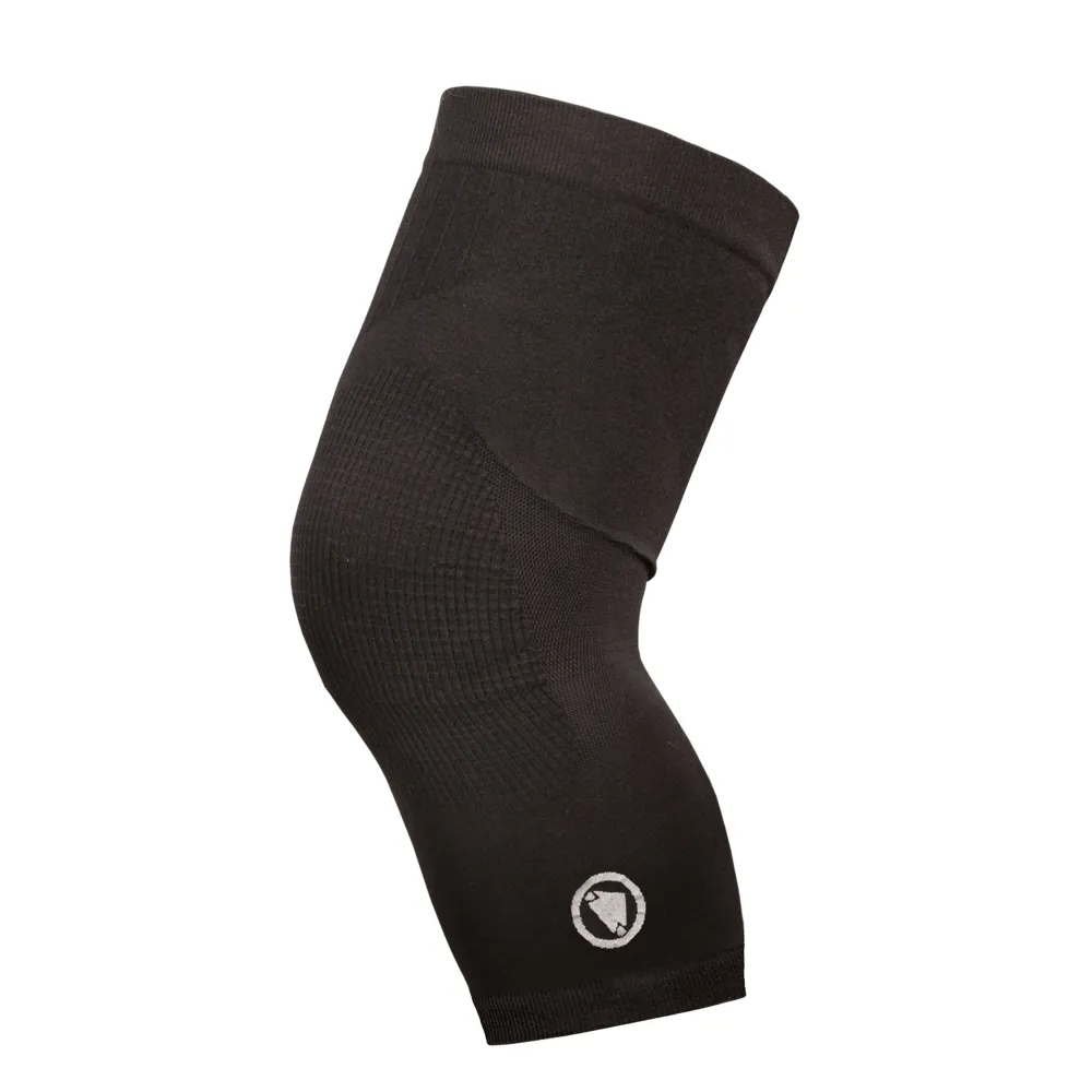 South Downs Bikes Endura Engineered Knee Warmer in Black | FREE delivery over £30 + Cycle Scheme