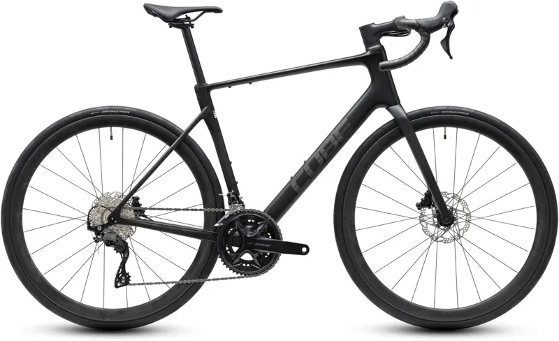 Cube Attain C:62 Race Road Bike in Carbon/Coal Chrome